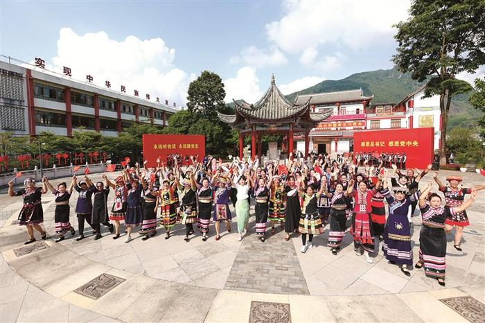 孟连傣族拉祜族佤族自治县教育局领导团队及教育改革发展新篇章